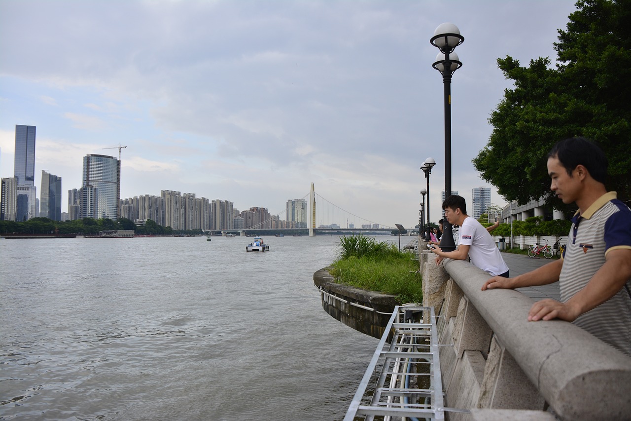 碧桂园，广东省佛山市的一颗璀璨明珠